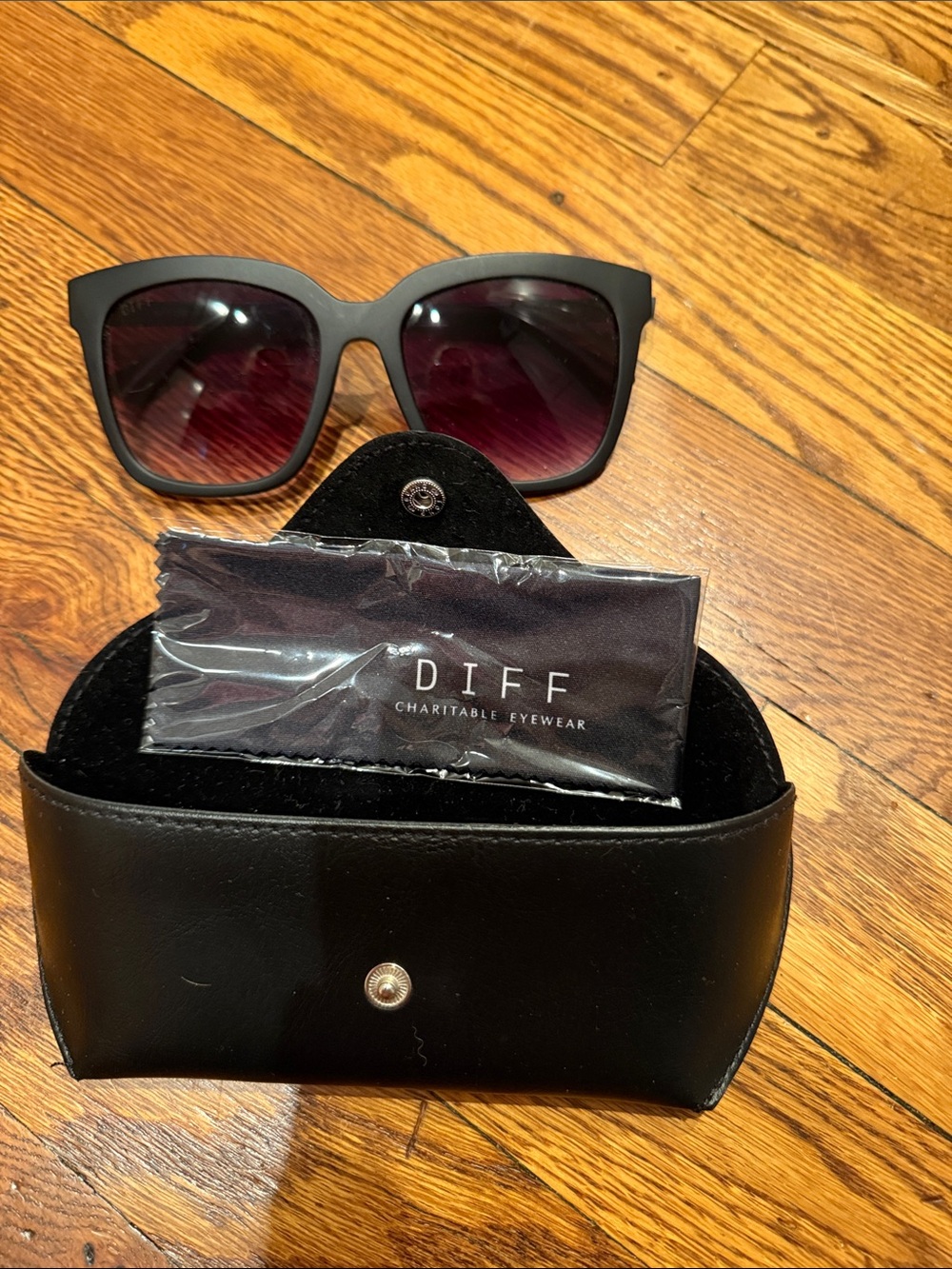 Diff Eyewear Black Sunglasses with Gradient Burgundy Lenses
